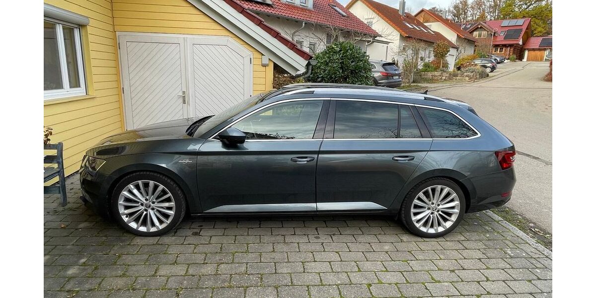 Skoda Superb 136.292 km 17.000 &euro; Waiblingen 71336
