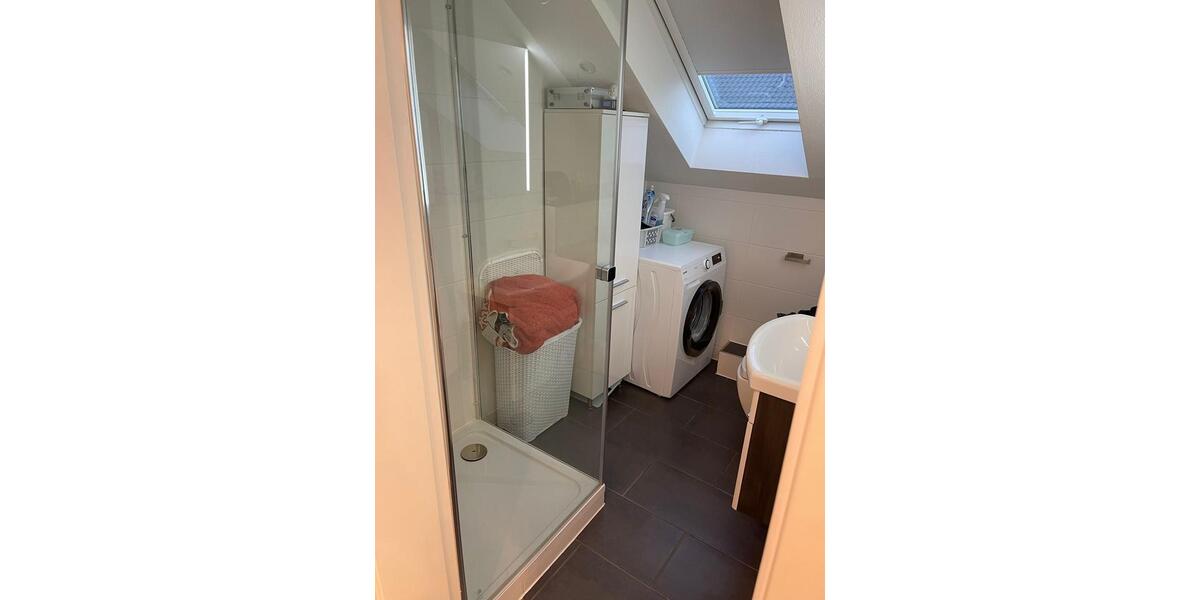 Dachgeschoßwohnung Böblingen Dagersheim - 3 Zimmer, 72 m&sup2;, 1.225&euro; | Angebot:25979030