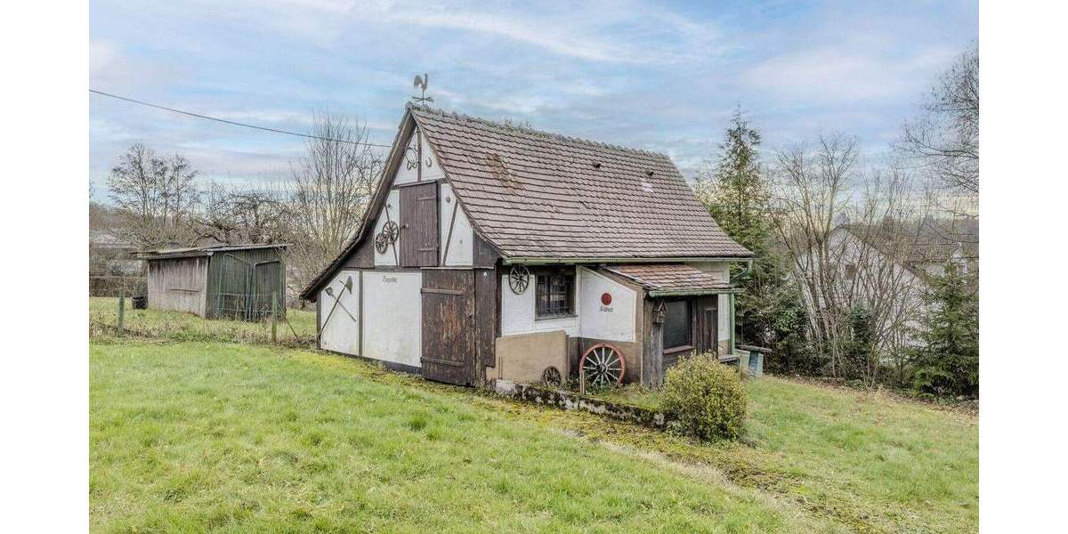 Einfamilienhaus Stuttgart Büsnau - 8 Zimmer, 149 m&sup2;, 820.000&euro; | Angebot:25745112