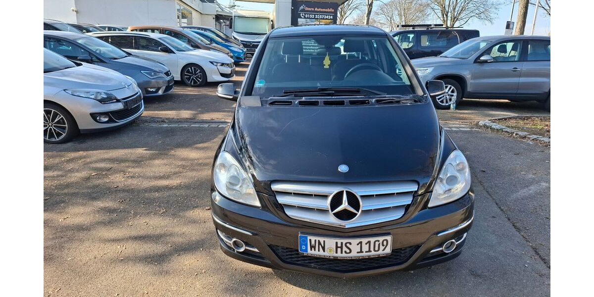 Mercedes-Benz B 180 246.893 km 2.290 &euro; Kernen i. r 71394
