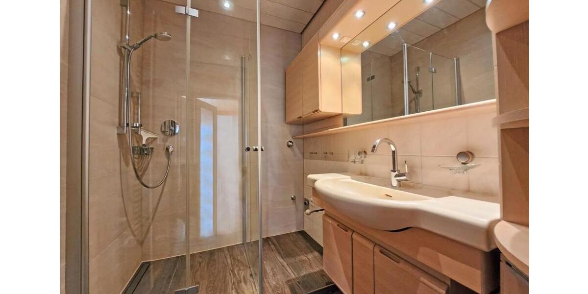 Etagenwohnung Stuttgart Lehen - 3 Zimmer, 80 m&sup2;, 1.350&euro; | Angebot:27547307