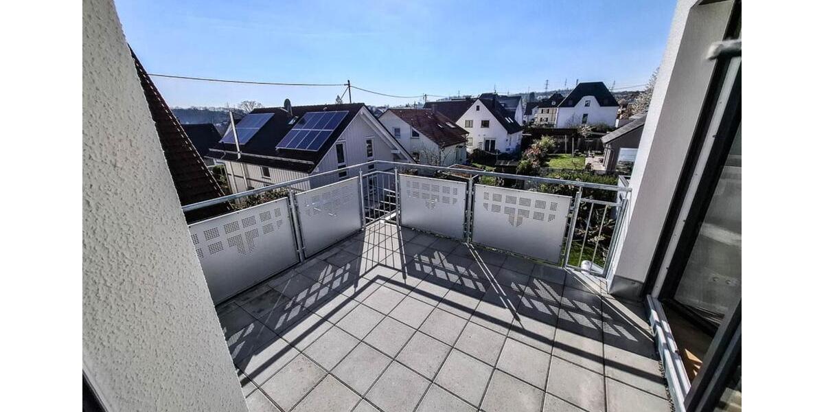 Etagenwohnung Leonberg - 3 Zimmer, 90 m&sup2;, 1.490&euro; | Angebot:24782091