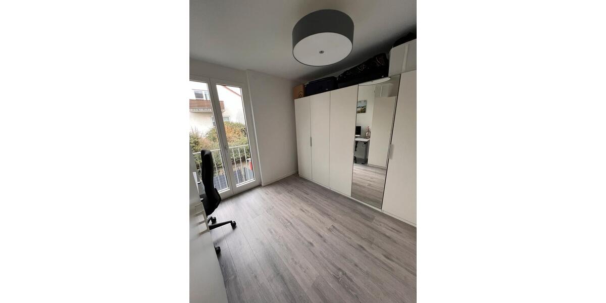 Etagenwohnung Mundelsheim - 4.5 Zimmer, 98 m&sup2;, 1.450&euro; | Angebot:27544882