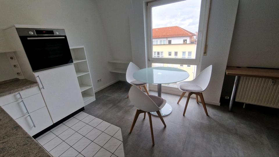 Etagenwohnung Stuttgart Bad Cannstatt - 2 Zimmer, 33 m&sup2;, 780&euro; | Angebot:25589643