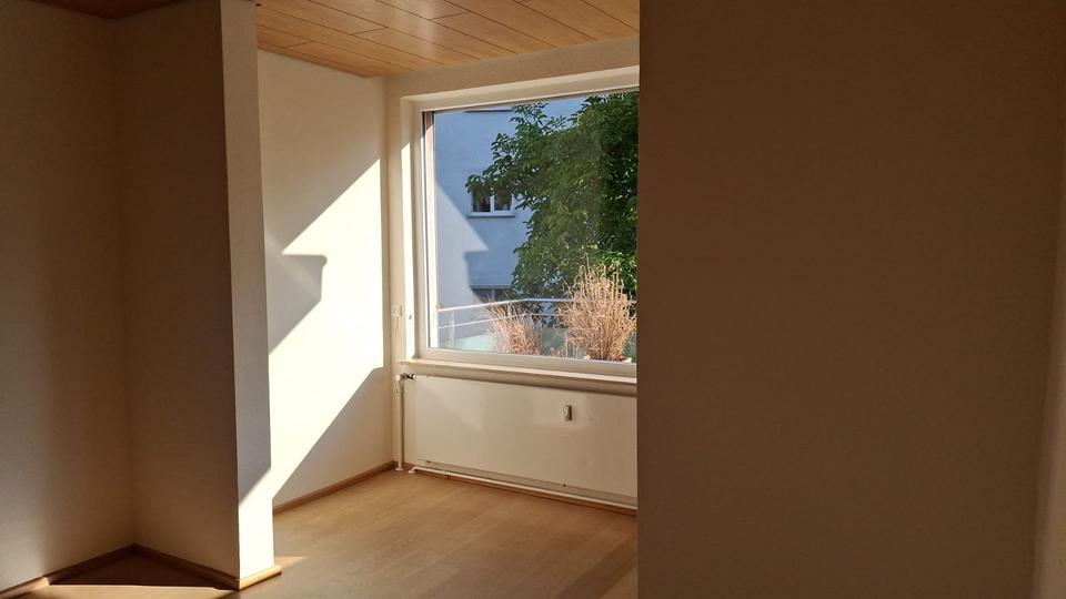 Etagenwohnung Heilbronn Horkheim - 4 Zimmer, 105 m&sup2;, 1.200&euro; | Angebot:27601314