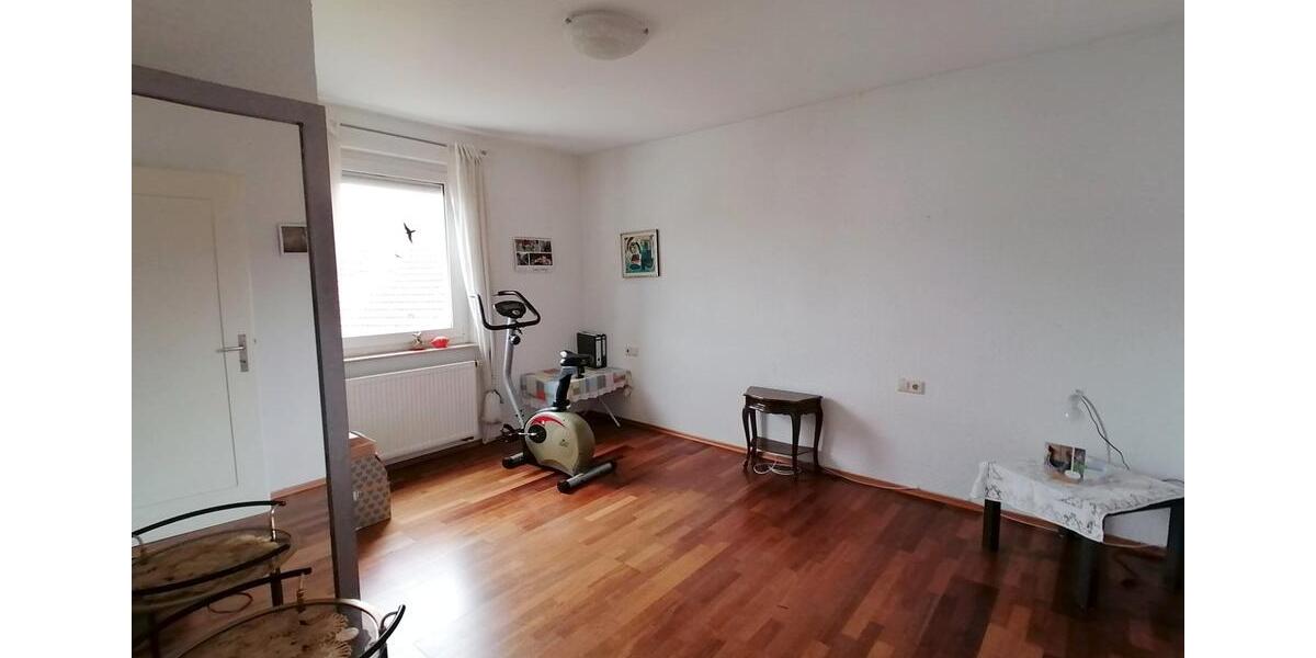 Etagenwohnung Asperg - 3 Zimmer, 70 m&sup2;, 800&euro; | Angebot:27586064
