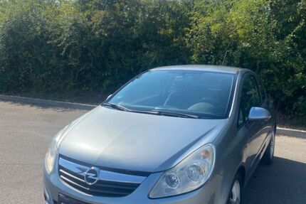 Opel Corsa 98.000 km 3.990 &euro; Backnang 71522