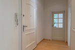 Gepflegte 3-Zi.-Altbauwohnung mit Balkon und großer Terrasse in Stuttgart-West - Erdgeschoßwohnung Stuttgart Stuttgart-West (Stadtbezirk) | Angebot:27505240