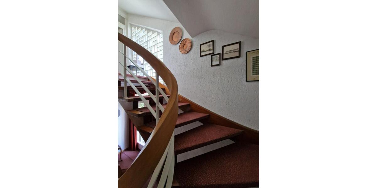 Einfamilienhaus Schorndorf - 8 Zimmer, 226 m&sup2;, 749.000&euro; | Angebot:25402584