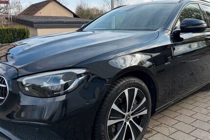 Mercedes-Benz E 300 135.000 km 22.950 &euro; Illingen 75428