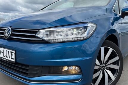 VW Touran 168.189 km 21.490 &euro; Stuttgart 70499