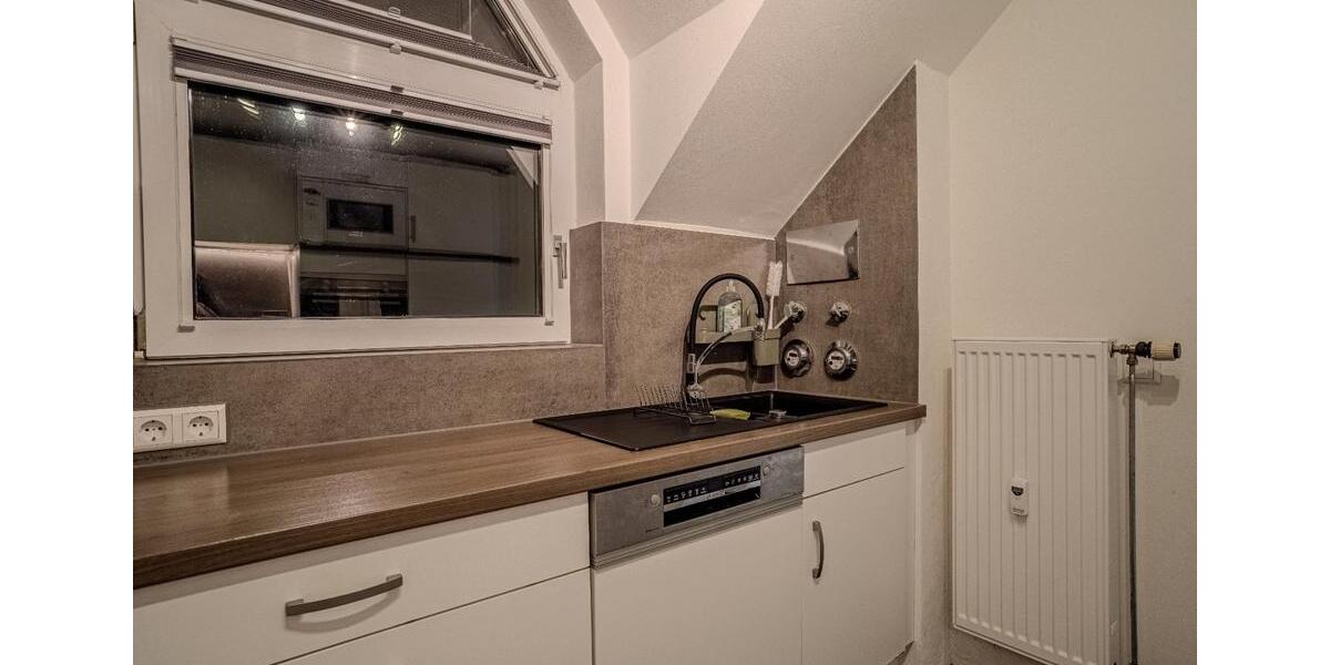 Dachgeschoßwohnung Brackenheim - 3 Zimmer, 80 m&sup2;, 310.000&euro; | Angebot:26241457
