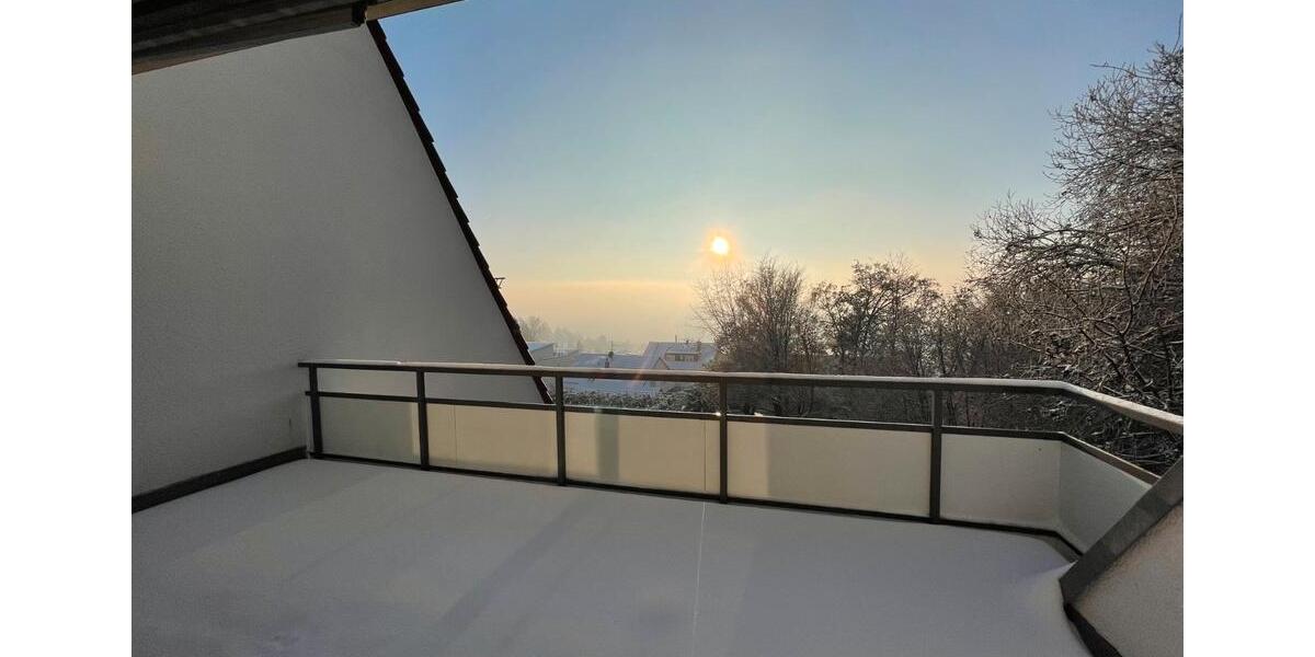 Etagenwohnung Esslingen am Neckar Hegensberg - 4 Zimmer, 90 m&sup2;, 1.300&euro; | Angebot:27595298