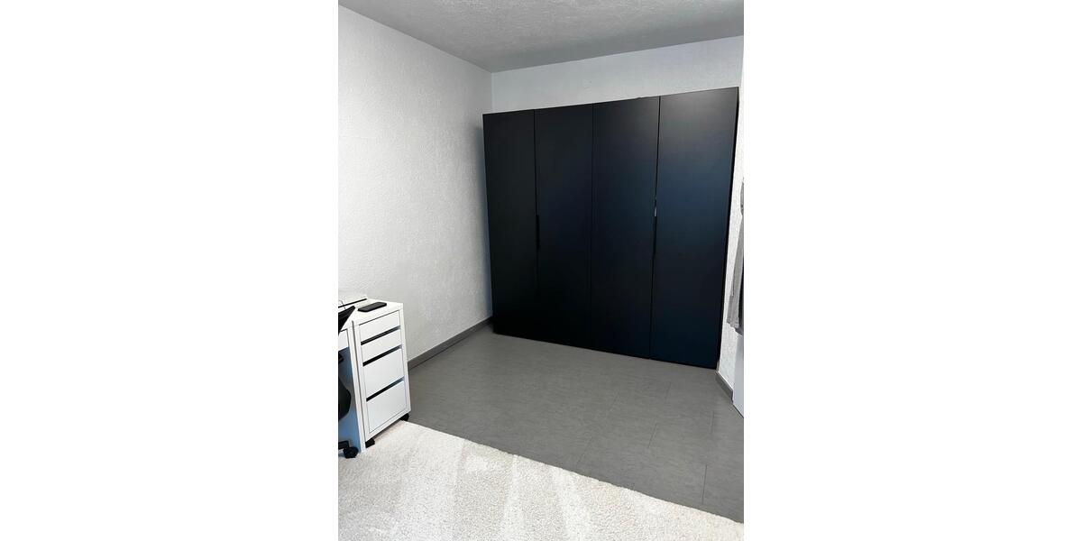 Etagenwohnung Sachsenheim - 3 Zimmer, 66 m&sup2;, 1.100&euro; | Angebot:26150980