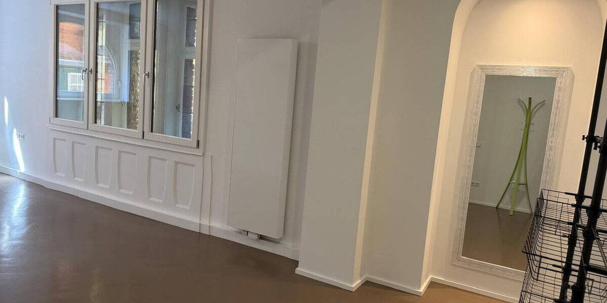 Etagenwohnung Stuttgart Süd - 2 Zimmer, 70 m&sup2;, 1.200&euro; | Angebot:26072353