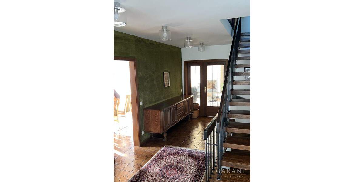 Einfamilienhaus Ostfildern Scharnhausen - 8 Zimmer, 294 m&sup2;, 898.000&euro; | Angebot:25707671