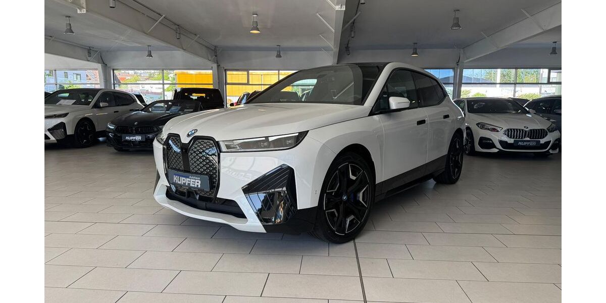 BMW iX 19.320 km 63.400 &euro; Vaihingen / Enz 71665
