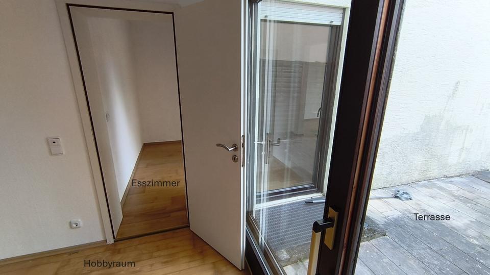 Etagenwohnung Remshalden - 2.5 Zimmer, 74 m&sup2;, 900&euro; | Angebot:25794092