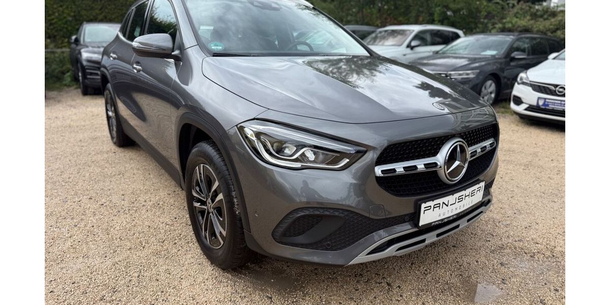 Mercedes-Benz GLA 180 67.000 km 28.199 &euro; Stuttgart-Möhringen 70567