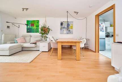 Wohnung Freiberg am Neckar - 2.5 Zimmer, 70 m&sup2;, 750&euro; | Angebot:27542903