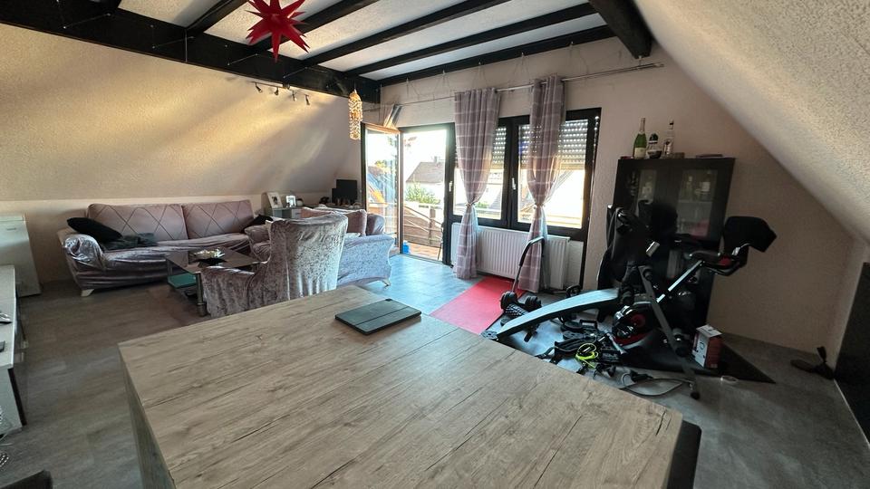 Dachgeschoßwohnung Heilbronn Böckingen - 4 Zimmer, 74 m&sup2;, 275.000&euro; | Angebot:25368878