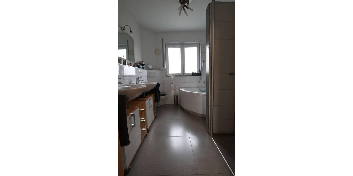 Etagenwohnung Heilbronn Böckingen Böckingen - 4 Zimmer, 140 m&sup2;, 1.590&euro; | Angebot:25986002