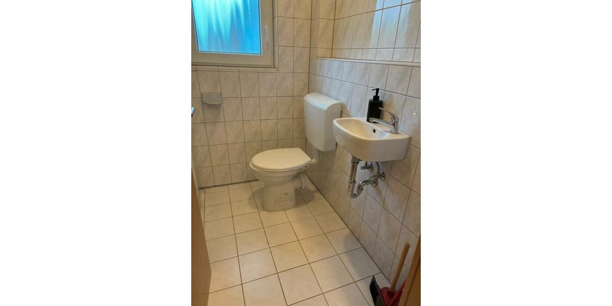 Dachgeschoßwohnung Brackenheim - 4.5 Zimmer, 97 m&sup2;, 1.150&euro; | Angebot:27580019