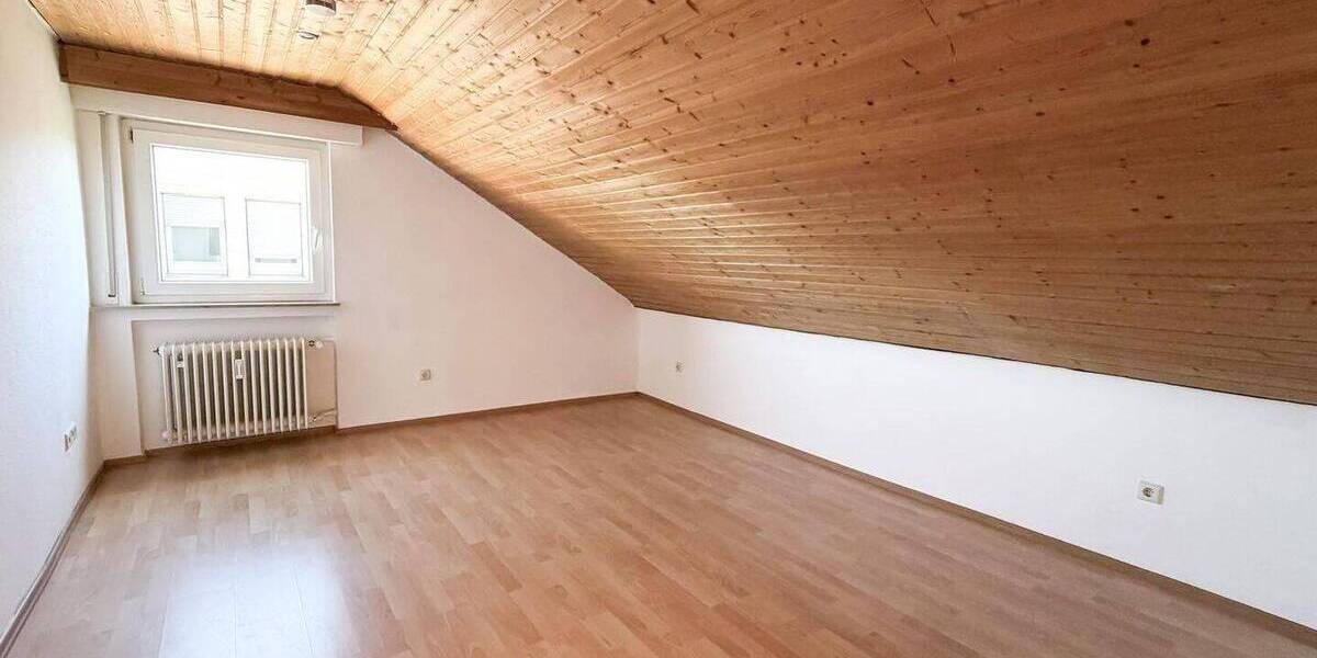 Etagenwohnung Leutenbach Nellmersbach - 3 Zimmer, 61 m&sup2;, 650&euro; | Angebot:26393561