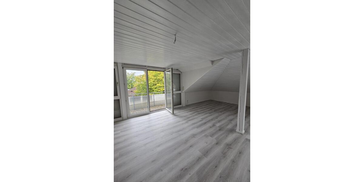 Dachgeschoßwohnung Marbach am Neckar - 3 Zimmer, 100 m&sup2;, 380.000&euro; | Angebot:27595730