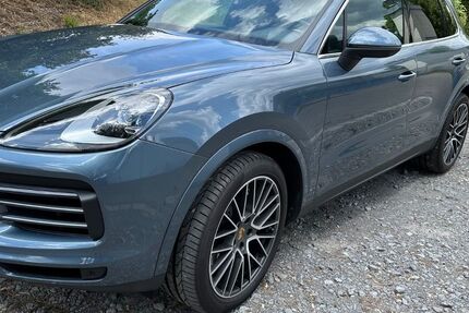 Porsche Cayenne 91.000 km 46.900 &euro; Stuttgart 70469
