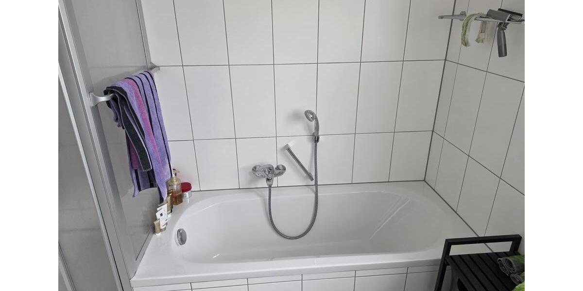 Etagenwohnung Freiberg am Neckar - 3.5 Zimmer, 105 m&sup2;, 1.200&euro; | Angebot:26462108
