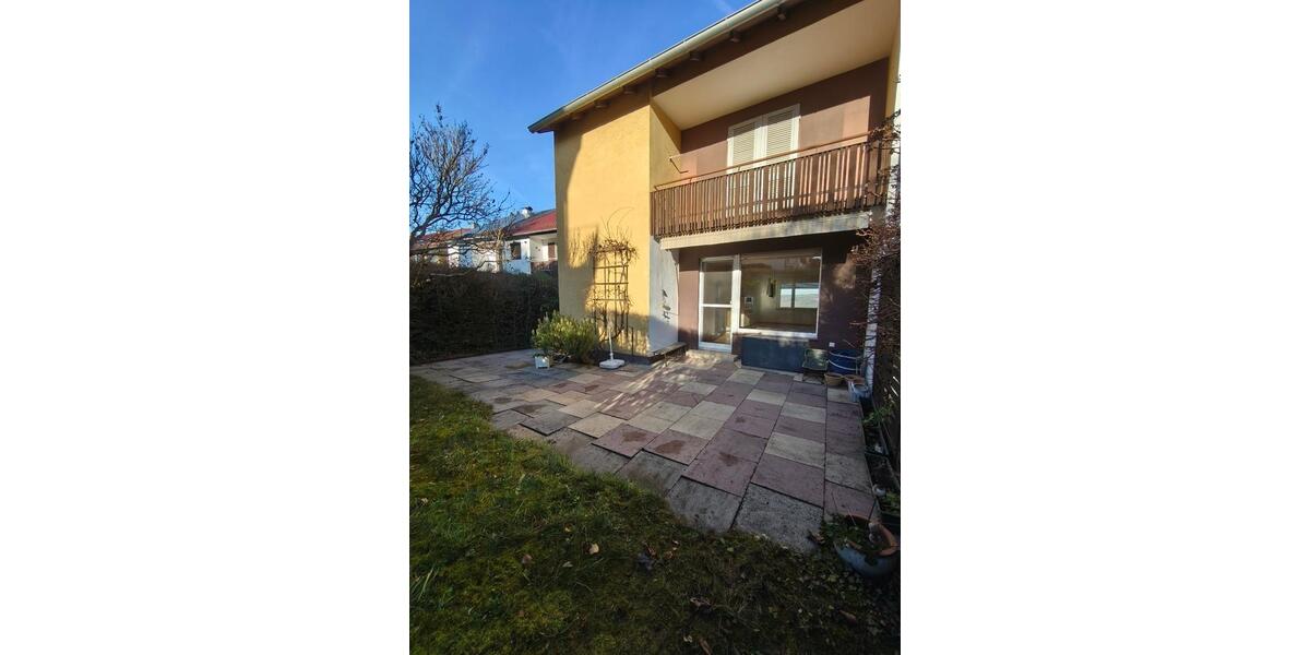 Doppelhaushälfte Ostfildern - 5.5 Zimmer, 135 m&sup2;, 1.800&euro; | Angebot:25643750