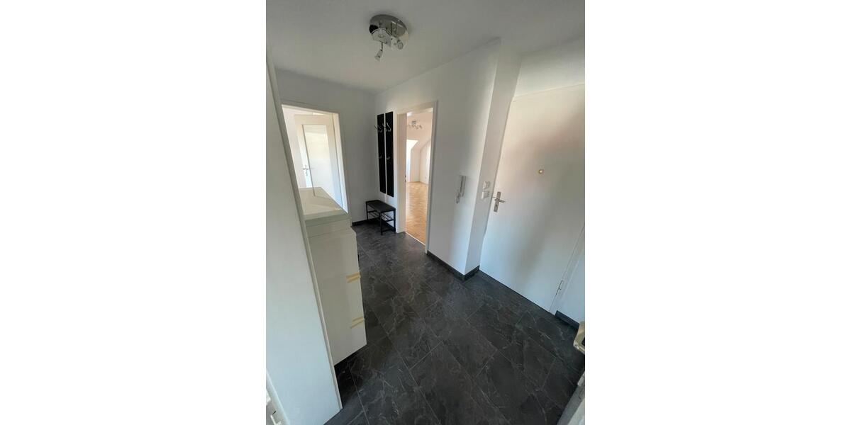 Dachgeschoßwohnung Stuttgart Sillenbuch - 3 Zimmer, 71 m&sup2;, 265.000&euro; | Angebot:27534000