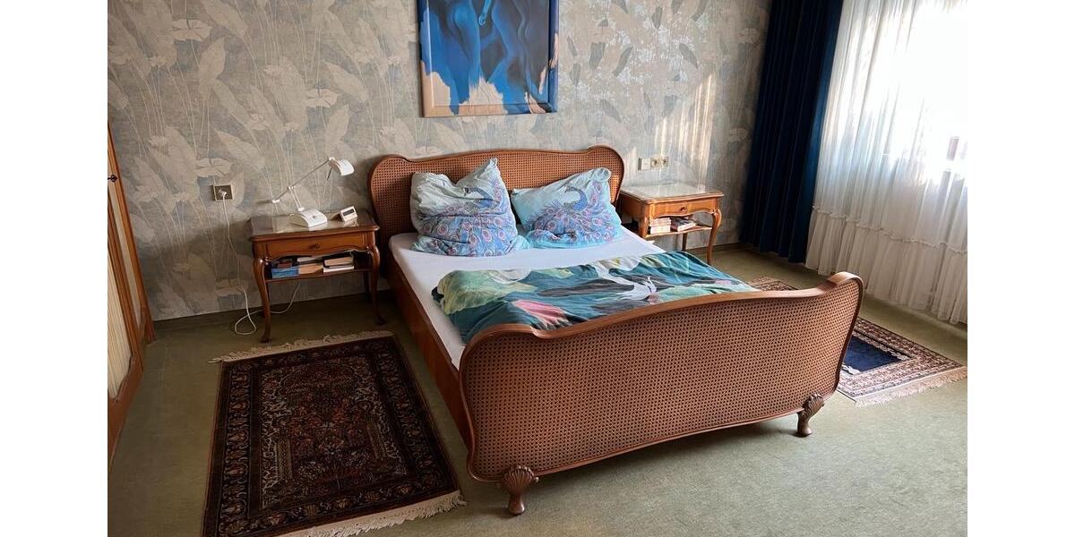 Einfamilienhaus Oberstenfeld - 10 Zimmer, 300 m&sup2;, 900.000&euro; | Angebot:16127943