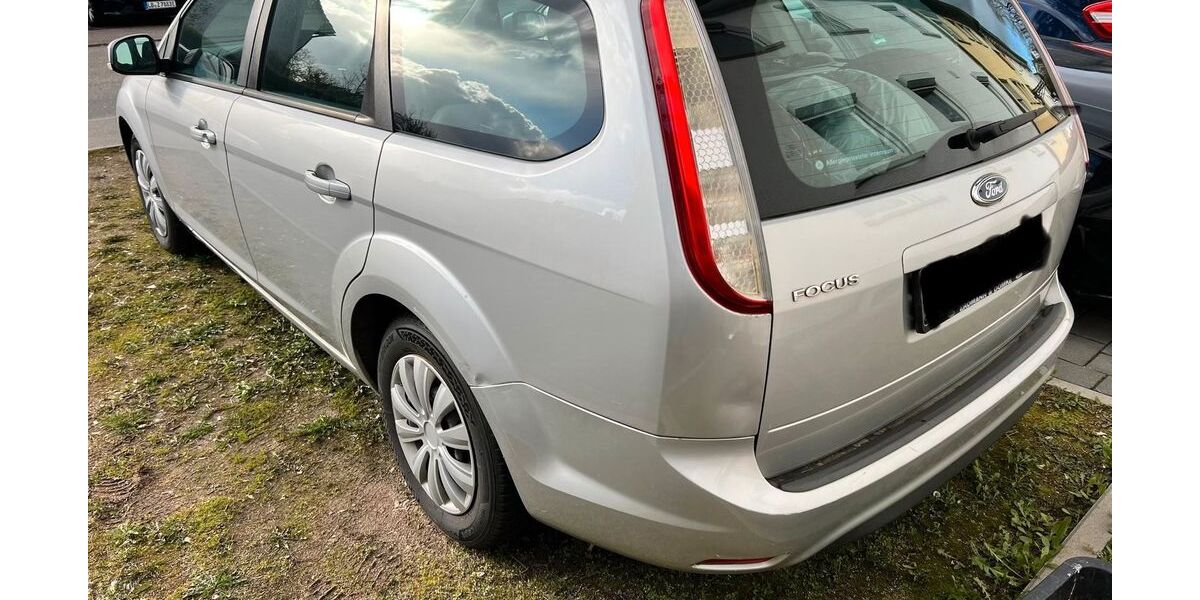 Ford Focus 270.000 km 900 &euro; Leonberg 71229