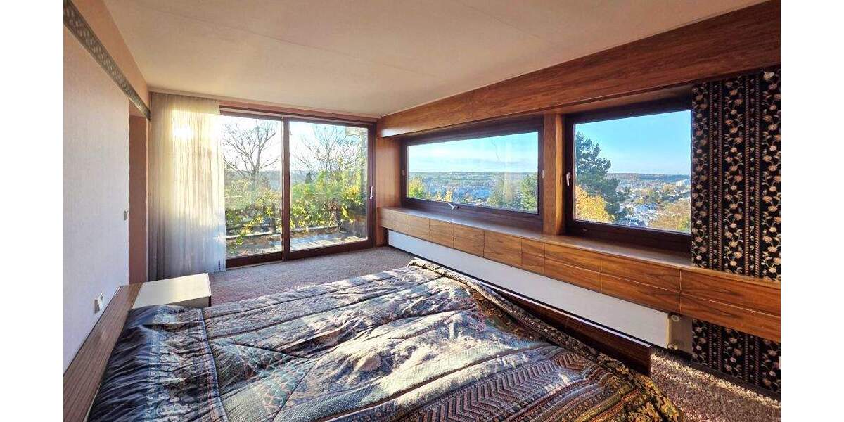 Einfamilienhaus Leonberg Ramtel - 7 Zimmer, 270 m&sup2;, 990.000&euro; | Angebot:25734447