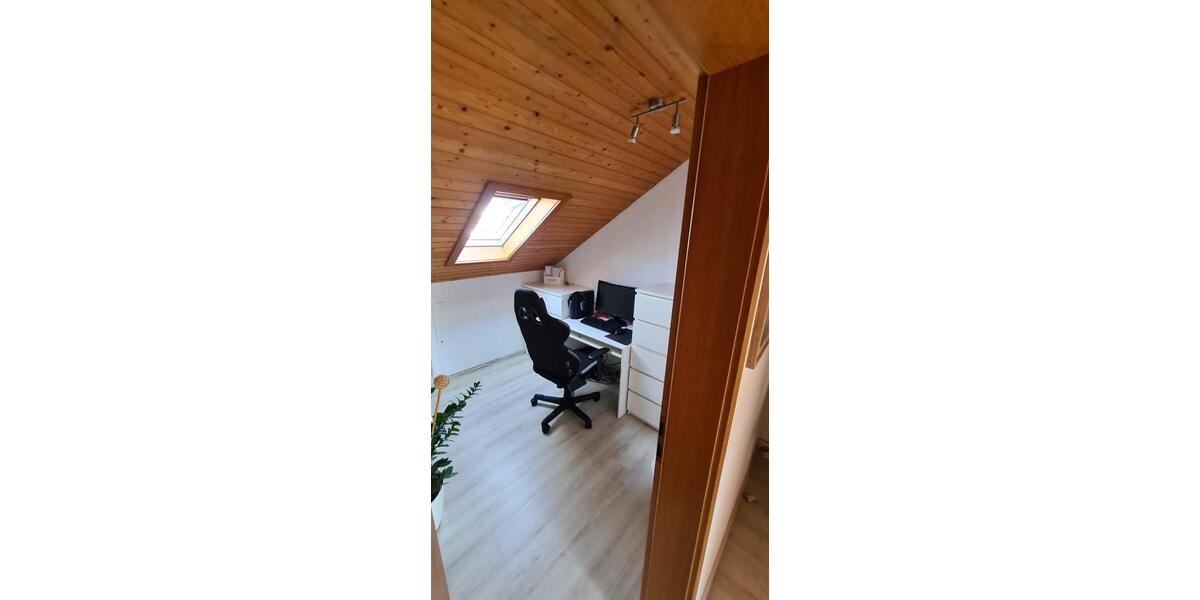 Dachgeschoßwohnung Bietigheim-Bissingen Bissingen - 3 Zimmer, 66 m&sup2;, 1.150&euro; | Angebot:27536939