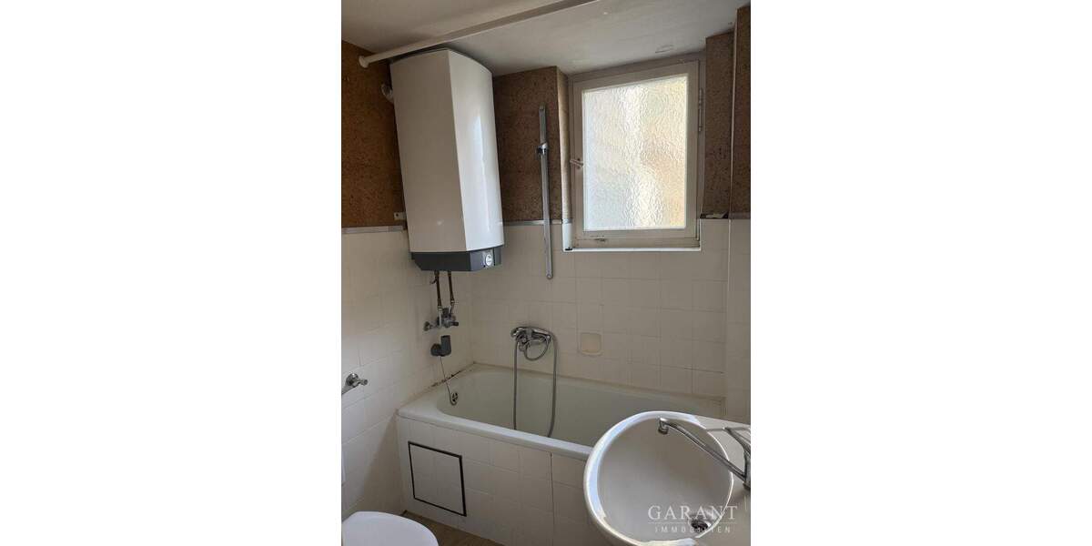 Mehrfamilienhaus, Wohnhaus Fellbach Schmiden - 8 Zimmer, 129 m&sup2;, 280.000&euro; | Angebot:25899894