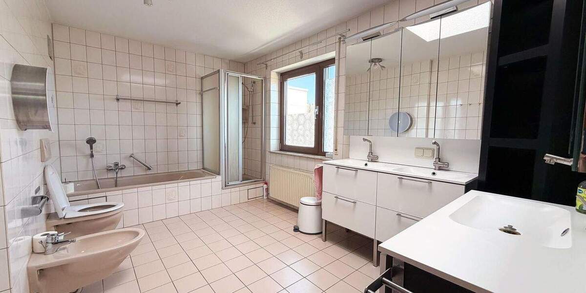 Einfamilienhaus Bietigheim-Bissingen Bietigheim - 6 Zimmer, 183 m&sup2;, 2.379&euro; | Angebot:25707733