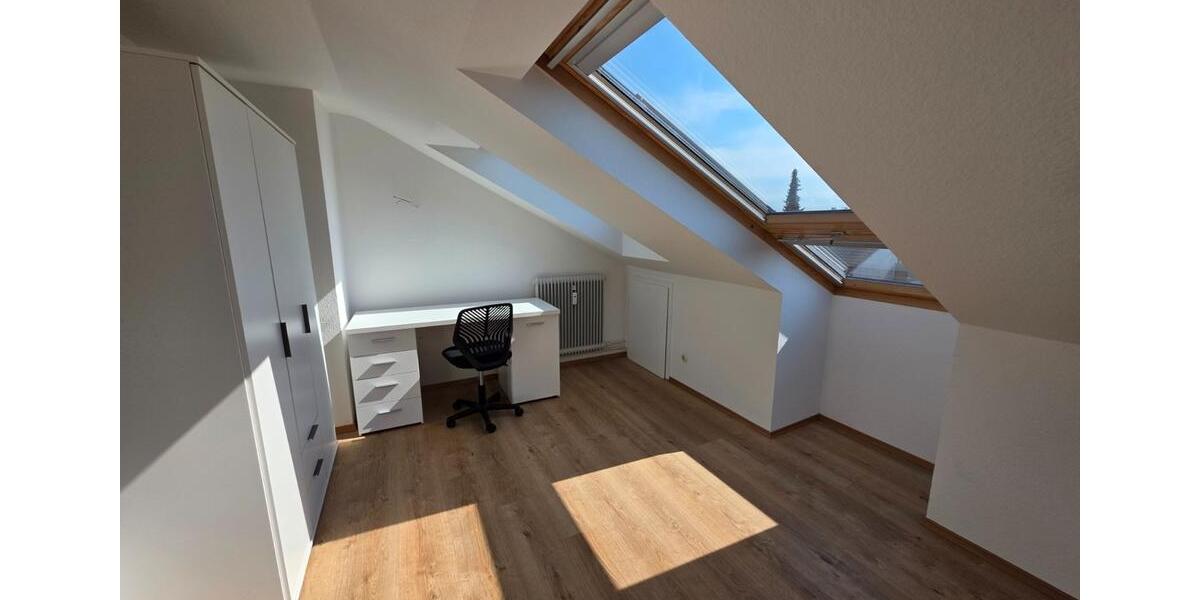 Dachgeschoßwohnung Stuttgart Sillenbuch - 3 Zimmer, 70 m&sup2;, 1.050&euro; | Angebot:25870538