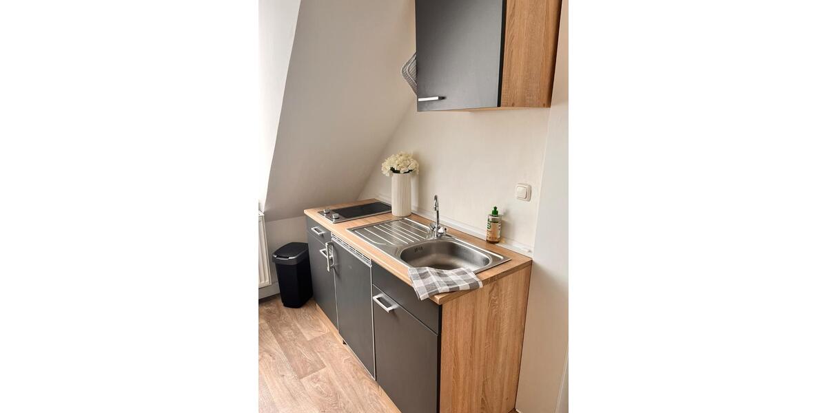 Dachgeschoßwohnung Sachsenheim - 1 Zimmer, 39 m&sup2;, 740&euro; | Angebot:27587418