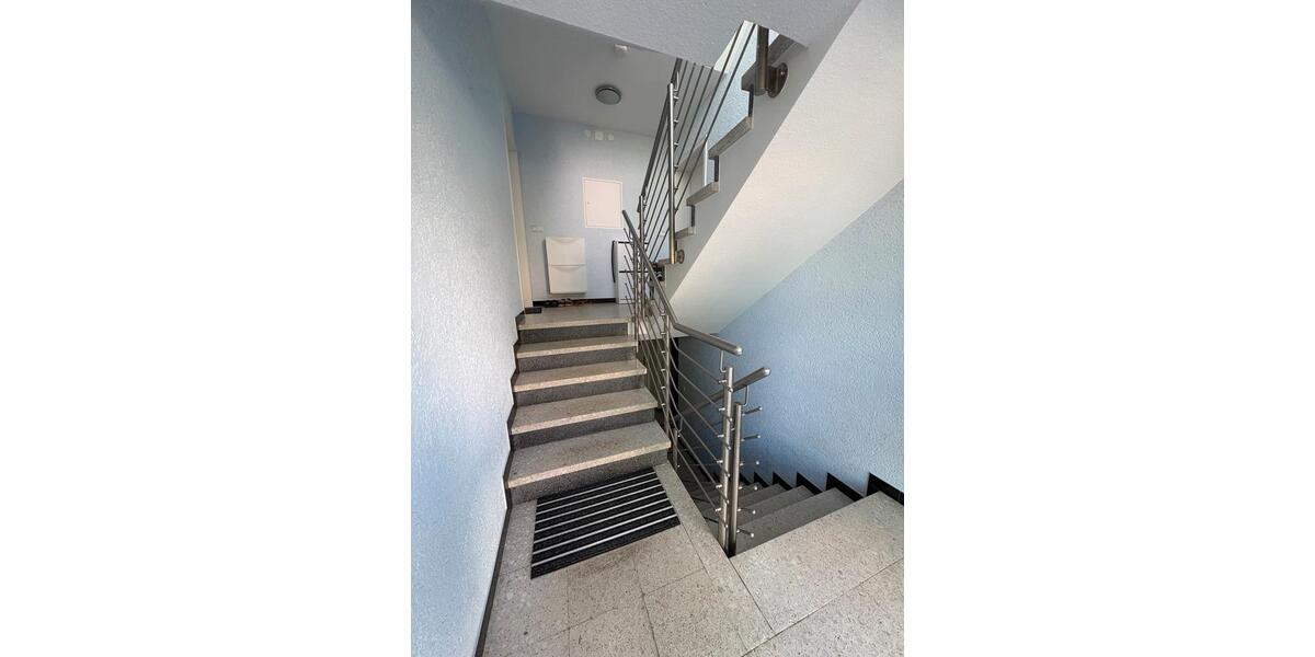 Dachgeschoßwohnung Stuttgart Feuerbach - 2.5 Zimmer, 35 m&sup2;, 169.000&euro; | Angebot:26984824