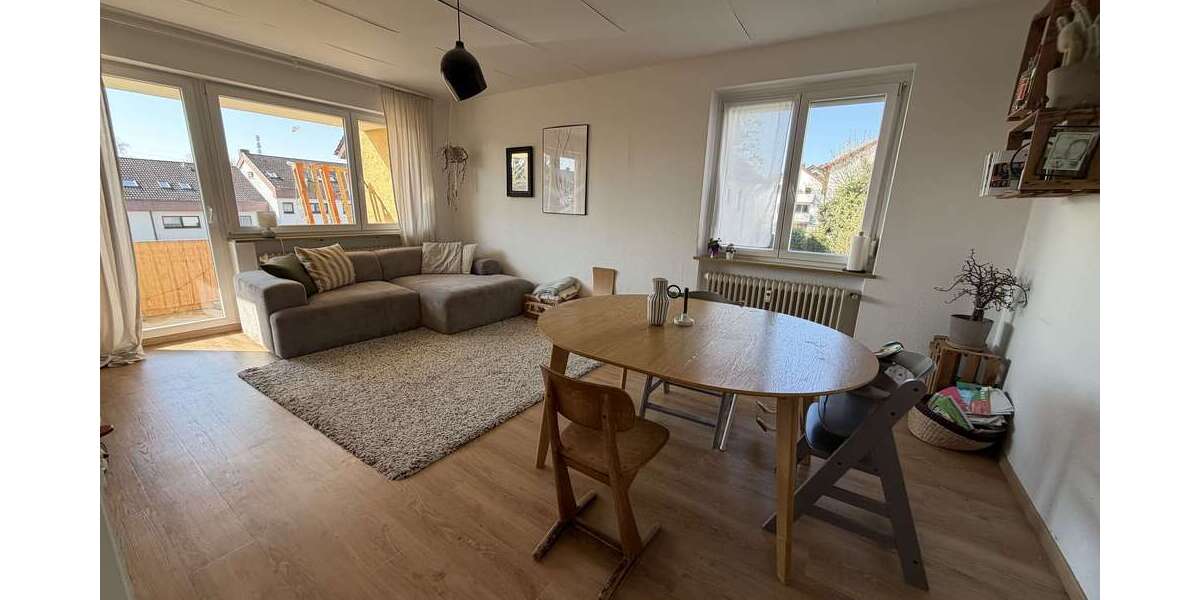 Etagenwohnung Backnang - 4 Zimmer, 103 m&sup2;, 1.000&euro; | Angebot:25895546