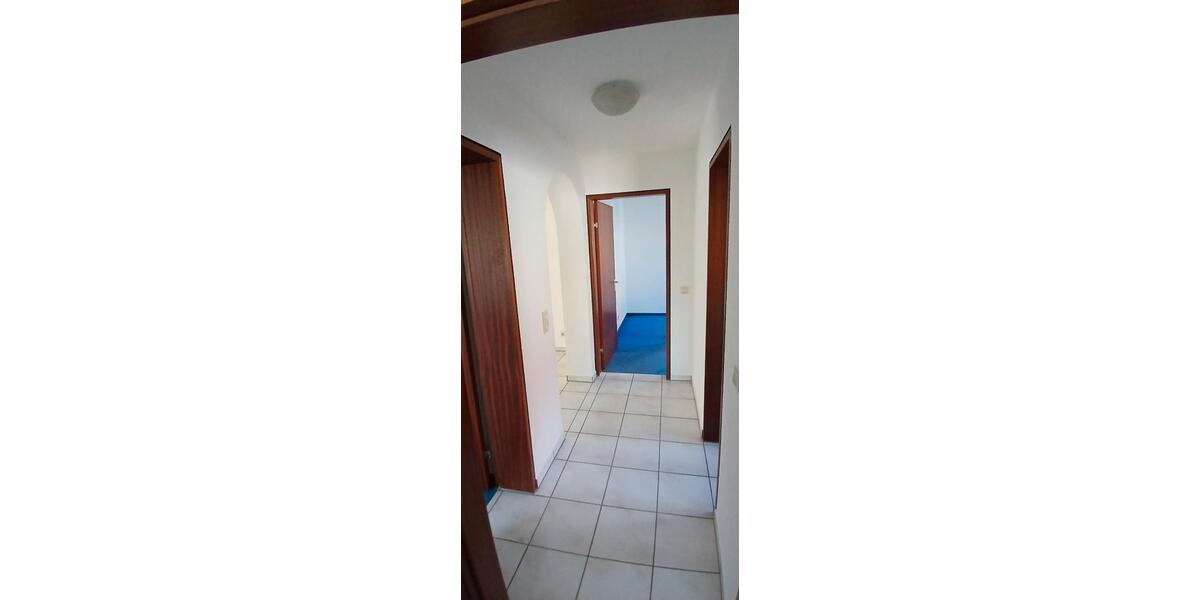Etagenwohnung Backnang - 4.5 Zimmer, 108 m&sup2;, 1.400&euro; | Angebot:26424801