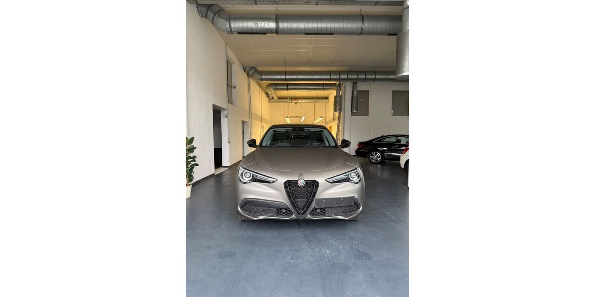 Alfa Romeo Stelvio 75.700 km 24.400 &euro; Böblingen 71034