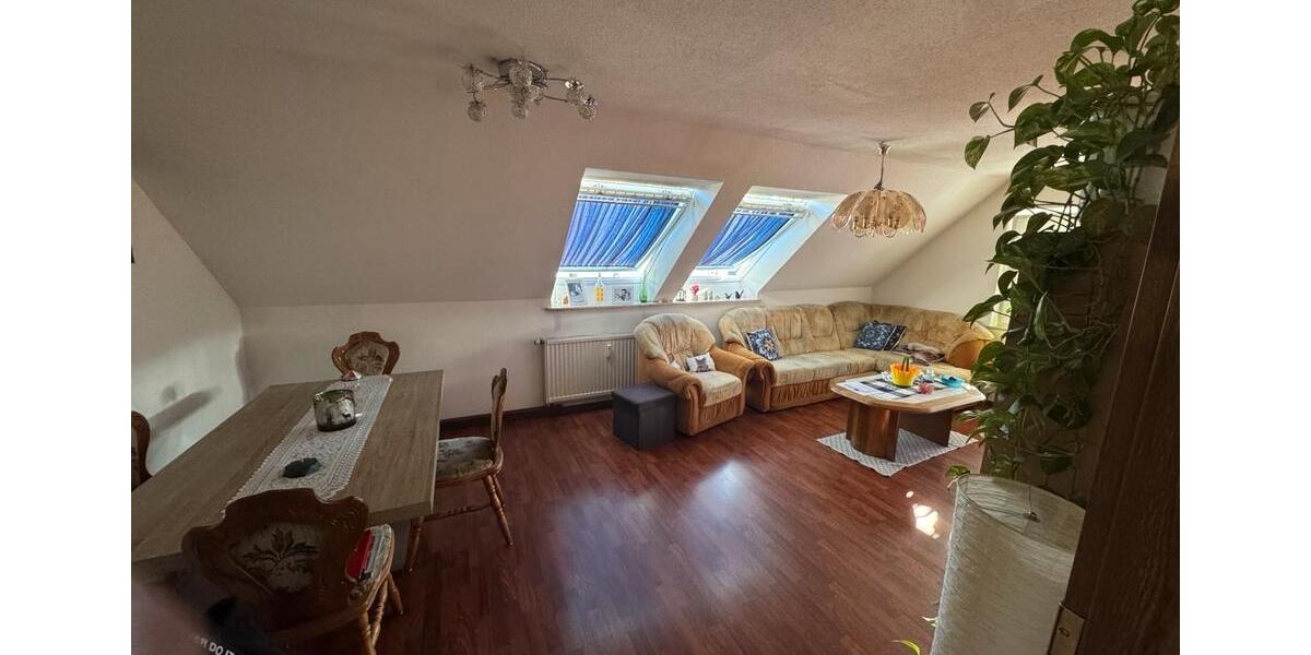 Dachgeschoßwohnung Altbach - 2 Zimmer, 68 m&sup2;, 750&euro; | Angebot:24876922