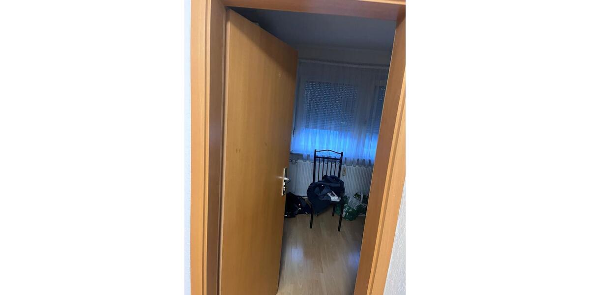 Etagenwohnung Fellbach Oeffingen - 3 Zimmer, 80 m&sup2;, 1.400&euro; | Angebot:25365051