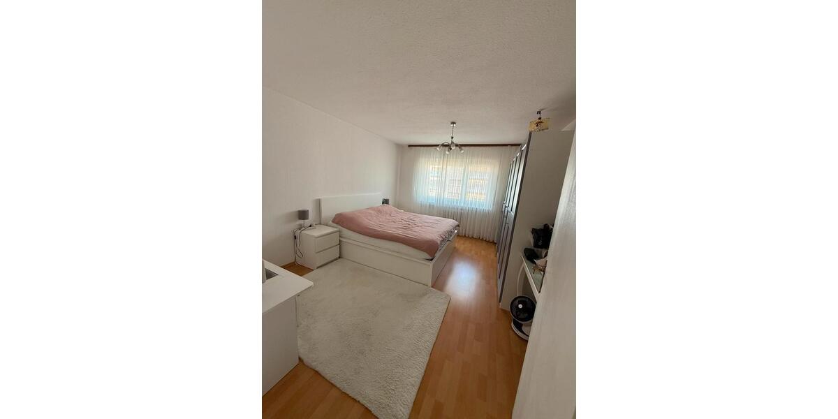 Etagenwohnung Esslingen am Neckar Brühl - 3 Zimmer, 76 m&sup2;, 1.250&euro; | Angebot:27583318