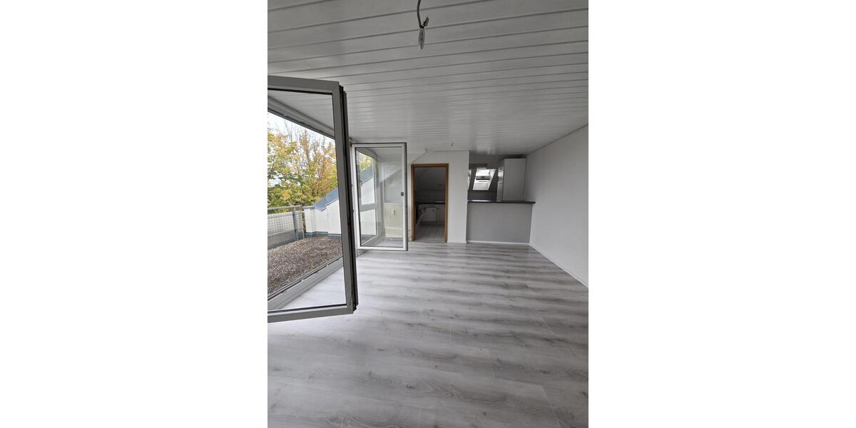 Dachgeschoßwohnung Marbach am Neckar - 3 Zimmer, 100 m&sup2;, 380.000&euro; | Angebot:27595730