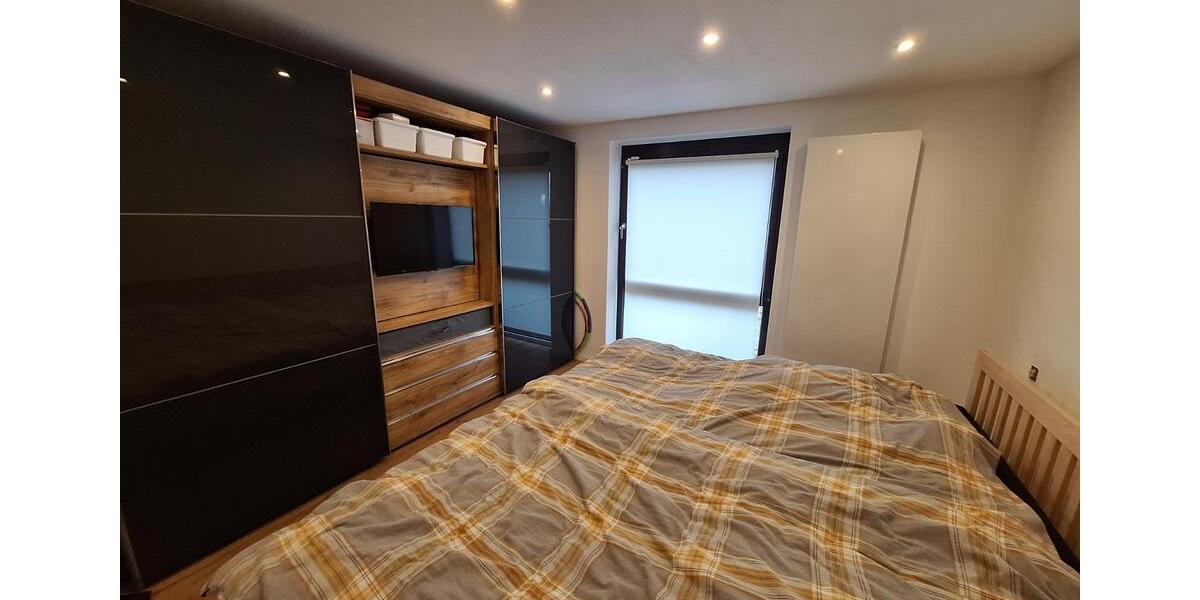 Erdgeschoßwohnung Esslingen am Neckar Brühl - 4 Zimmer, 94 m&sup2;, 440.000&euro; | Angebot:25051806